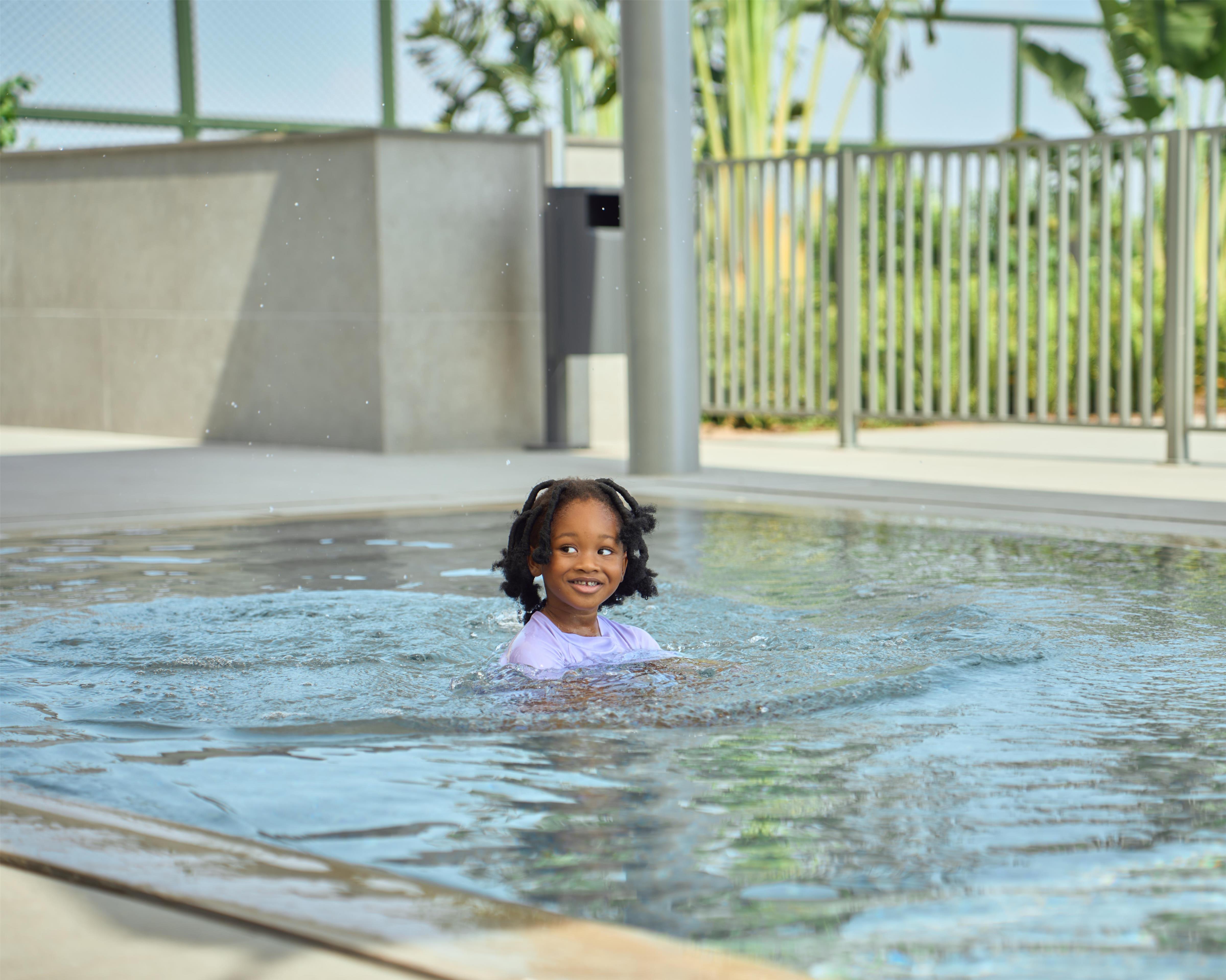 child-swim-at-jids-club-pool